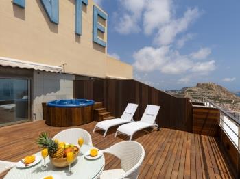 Ático Panoramic 2 ~ Alicante - Apartamento en Alacant